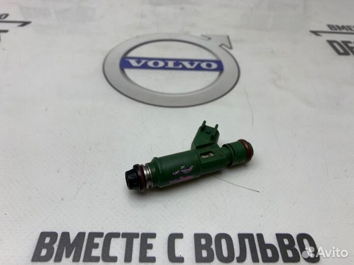 Форсунка бензиновая не турбо Volvo C70 S60 S80 V70