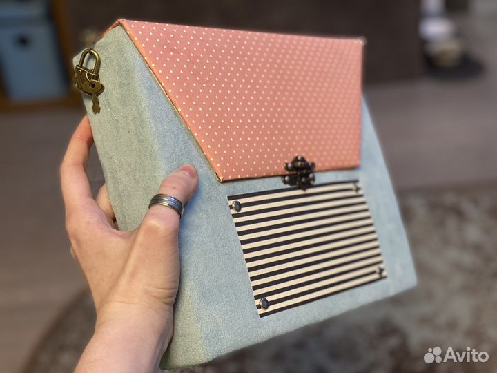 Фотоальбом ручной работы в виде сумочки
