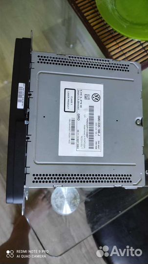 Штатная магнитола на volkswagen tiguan 1