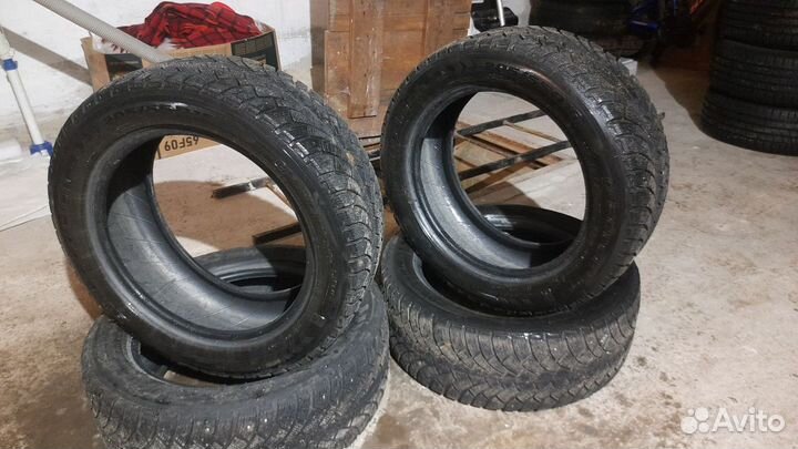 Bfgoodrich G-Force Stud 205/55 R16