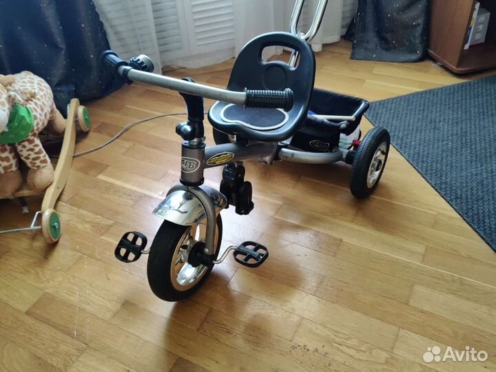 Детский трехколесный велосипед бу