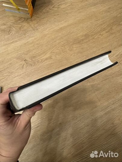 В темноте Кристина Хигер