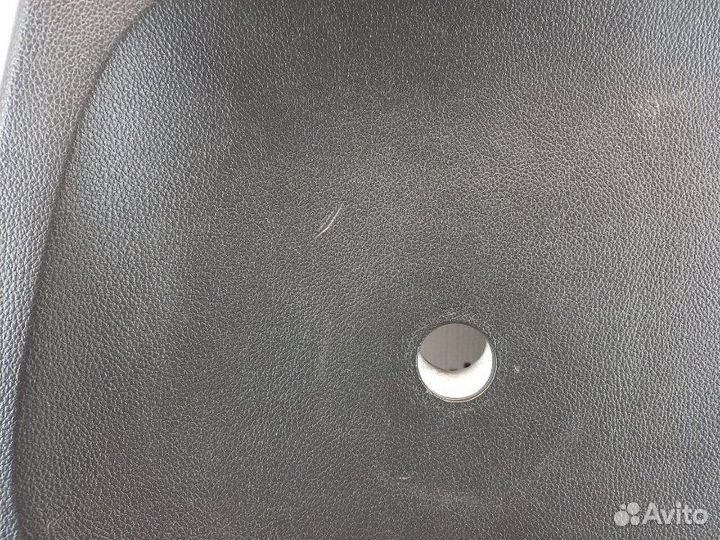 Обшивка двери задней правой Chevrolet Orlando 1