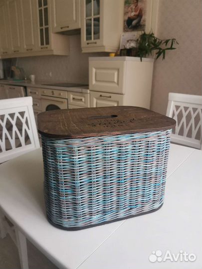 Корзина плетеная с крышкой