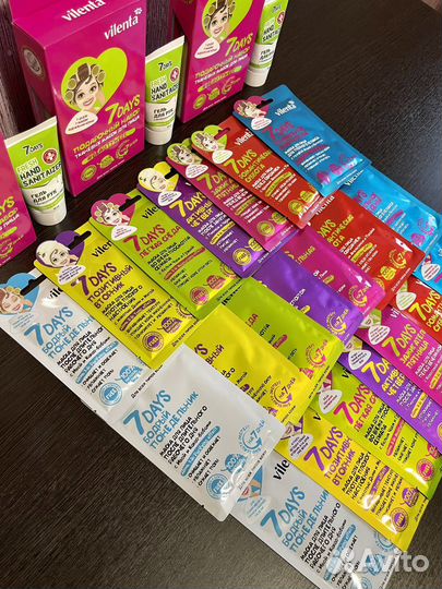 Косметические тканевые маски для лица 7days