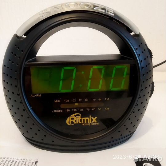 Радио-будильник, часы ritmix RRC-1004