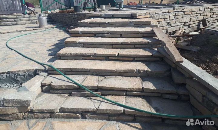 Укладка тротуарной плитки и плитняка