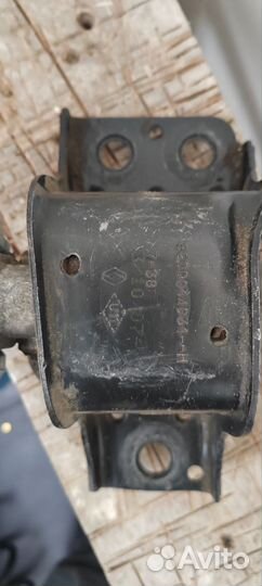 Опора двигателя Renault Megane 2