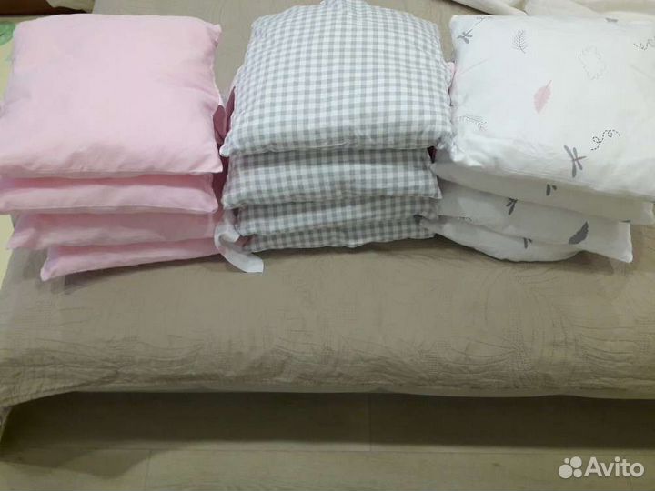 Подушки бортики в детскую кроватку