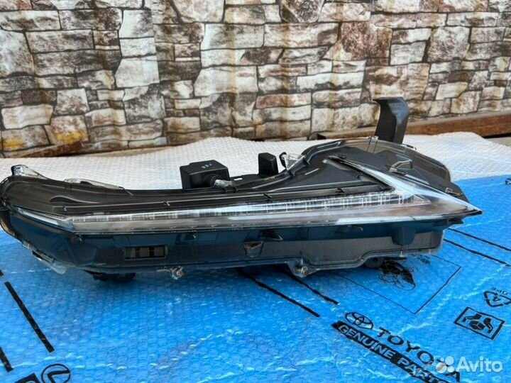 Фара светодиодная передняя правая Lexus Nx