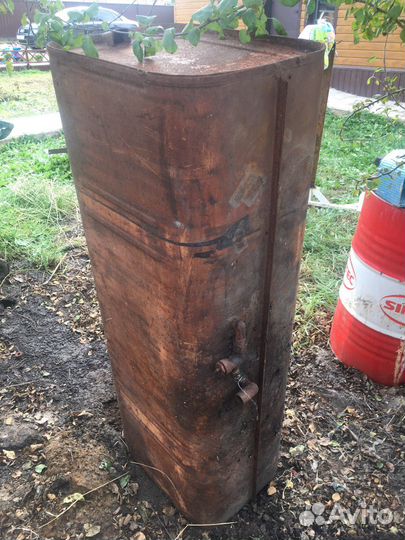 Емкость для воды металлическая