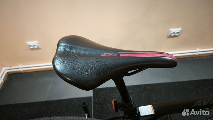 GT Avalanche Comp 2016 (27.5) L