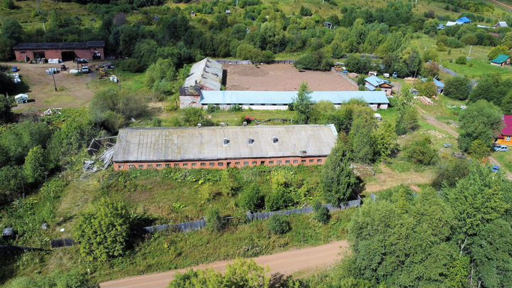 Здание с з/у для сельского хоз-ва, 1036.2 м²