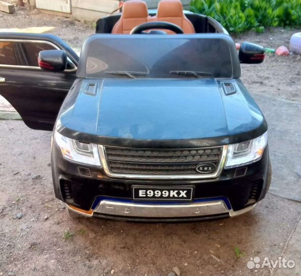 Детский электромобиль двухместный бу