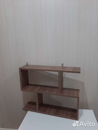 Полка настенная новая