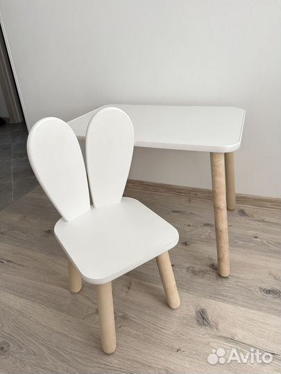 Детский стол и стул