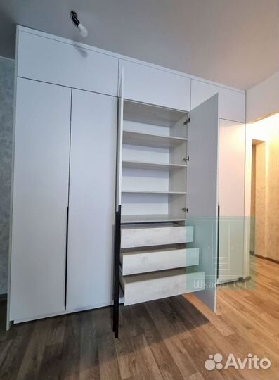 Шкаф для одежды