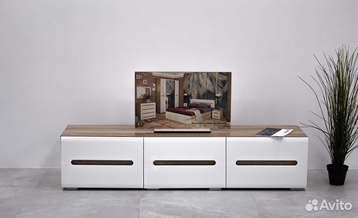 Тумба тв Наоми