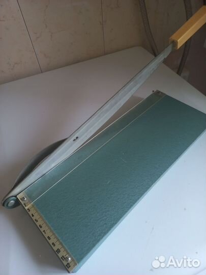 Резак - нож для бумаги