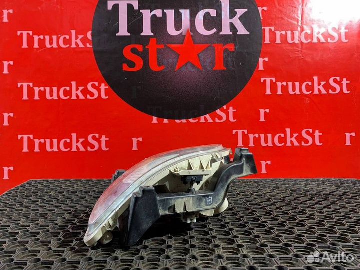 Фара противотуманная левая Daf XF106