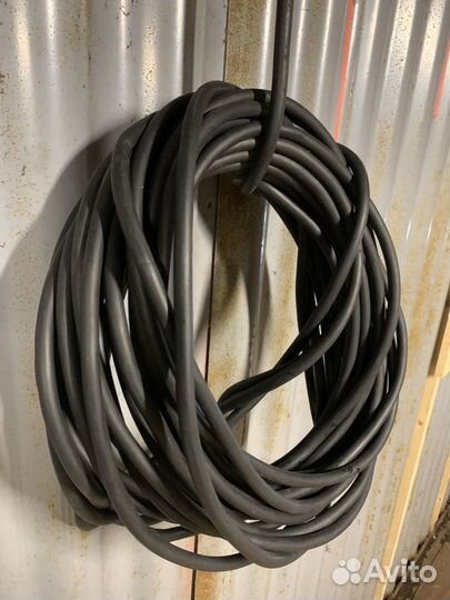 Кабеля, один с розетками другой нет, 16 м и 22 м