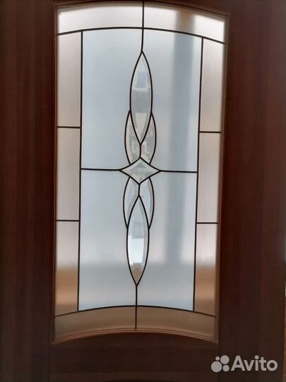 Дверь входная деревянная с коробкой