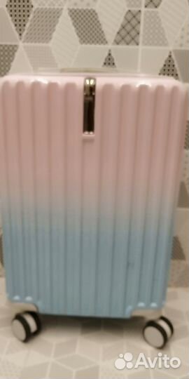 Чемодан на колесах бу большой