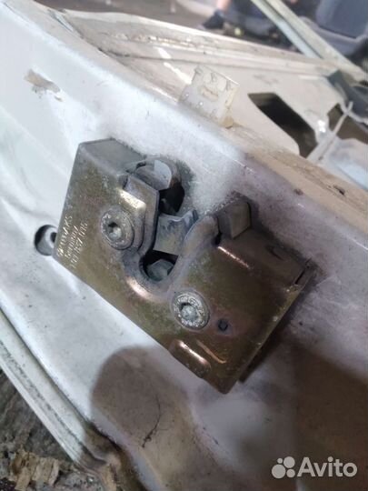 Замок двери golf 2