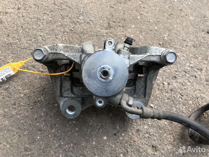 Суппорт задний левый Lexus Rx 4 450H 2021