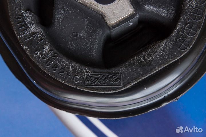 Опора кпп нижняя на Форд Фокус 2, Коннект, C-max