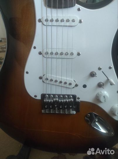 Электрогитара fender squier bullet Stratocaster