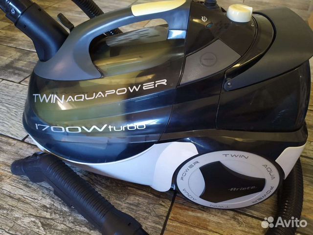 Пылесос Ariete (увлажняющий)