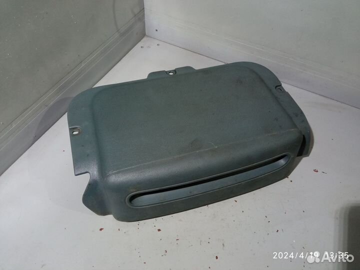 Бардачок Renault scenic 1