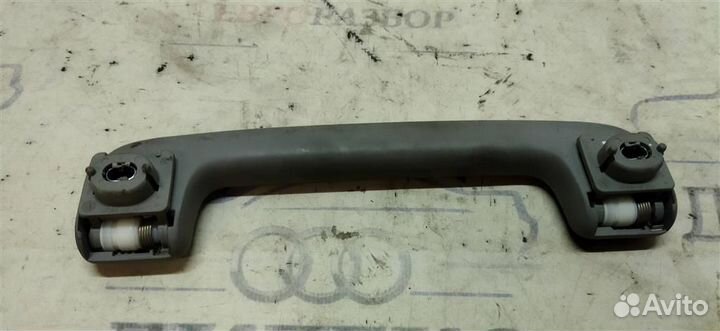 Ручка внутренняя потолочная Audi A8 D3 4E 2004