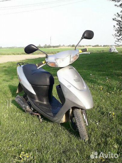 Скутер Suzuki Lets 2