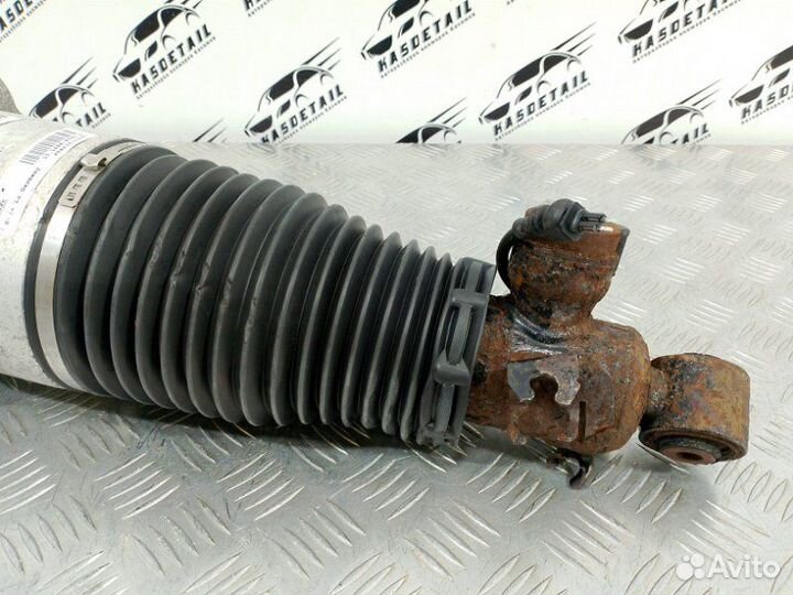 Амортизатор подвески задний левый Audi Q7 4L 3.0