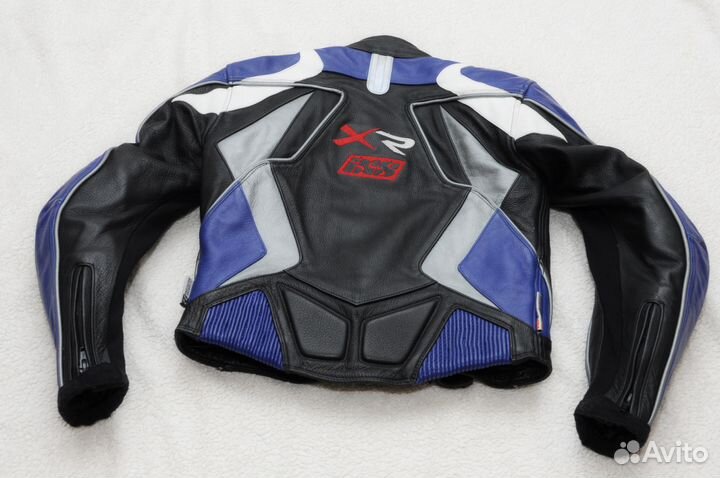 Мотокуртка кожаная фирмы IXS