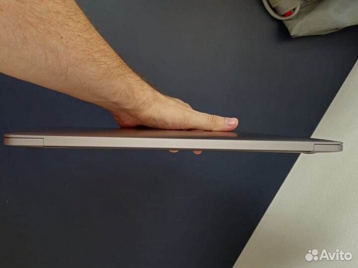 Apple macbook pro 13 2019