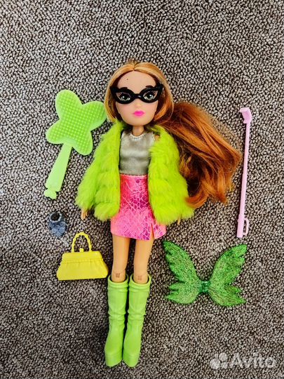 Кукла Винкс Winx Флора б/у