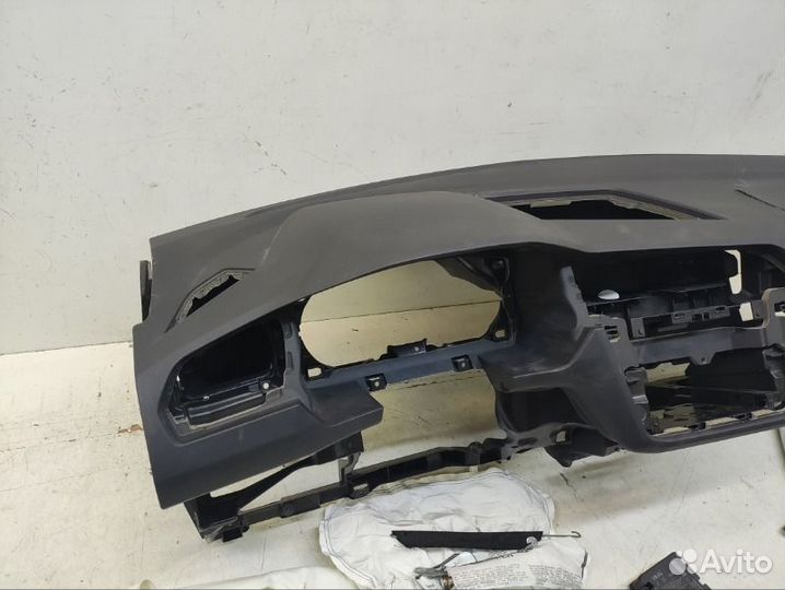 Торпедо Volkswagen Tiguan 2 2021-2024