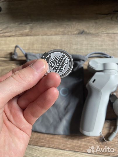 Стабилизатор DJI osmo Mobile 4