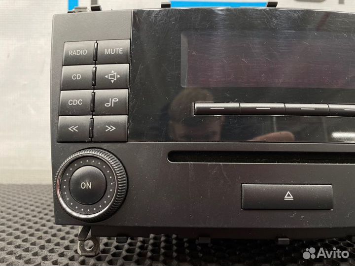 Магнитола Mercedes-Benz C-Class W203 271.946 1.8