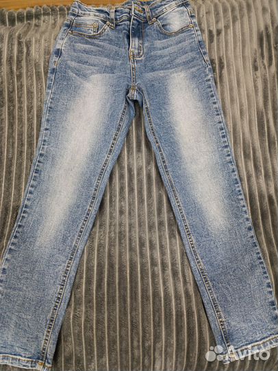 Джинсы