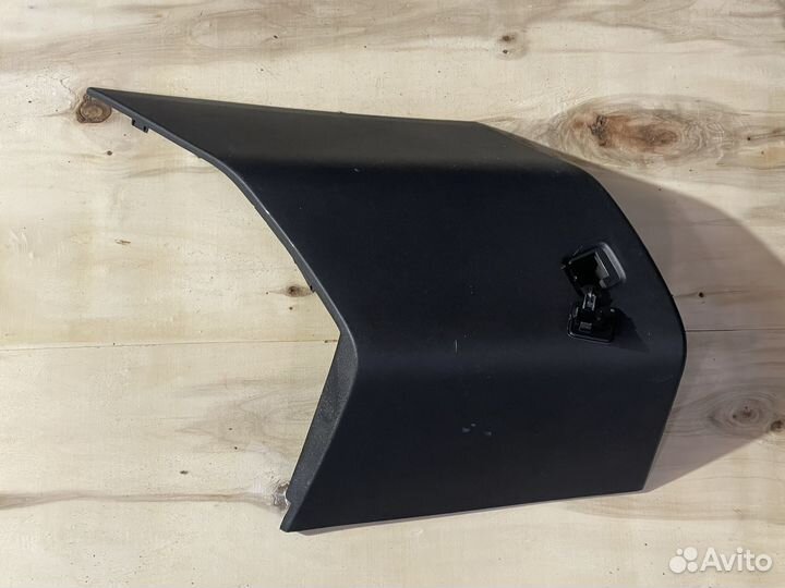 Обшивка стойки зад. пр. Land Rover Sport 2 рест