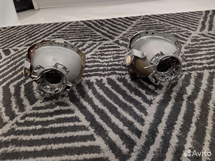 Биксеноновые линзы 3 дюйма hella 2 classic