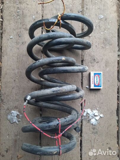 Пружины задние Toyota Town ace