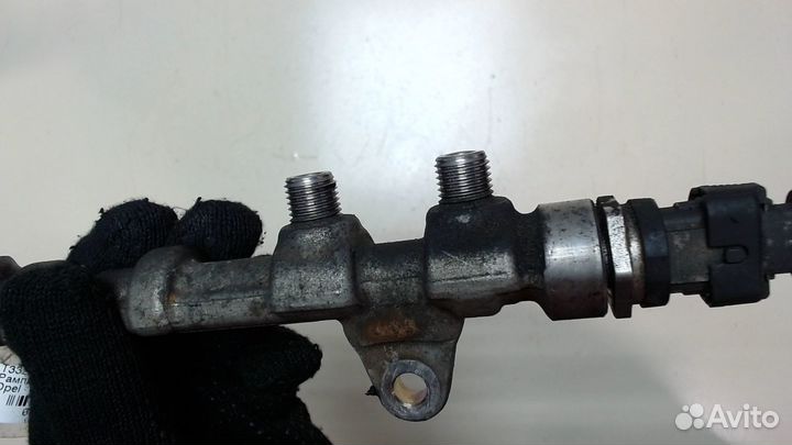 Рампа топливная Opel Corsa D, 2011