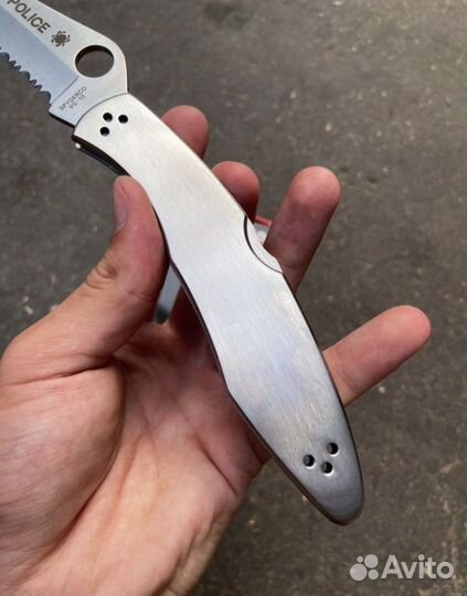 Нож Spyderco Police