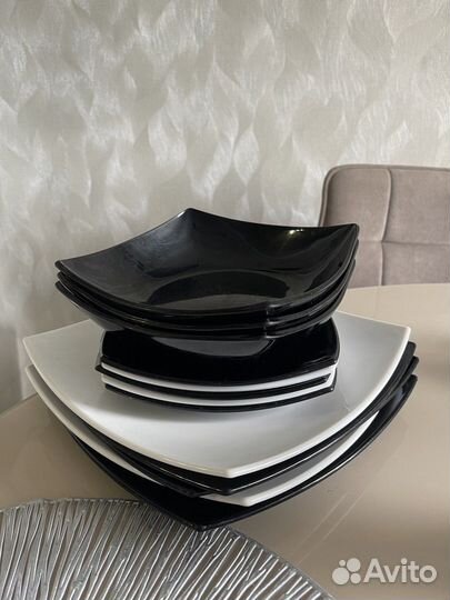 Набор столовой посуды 14 штук