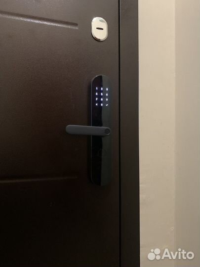 Установка умных замков и систем умного дома